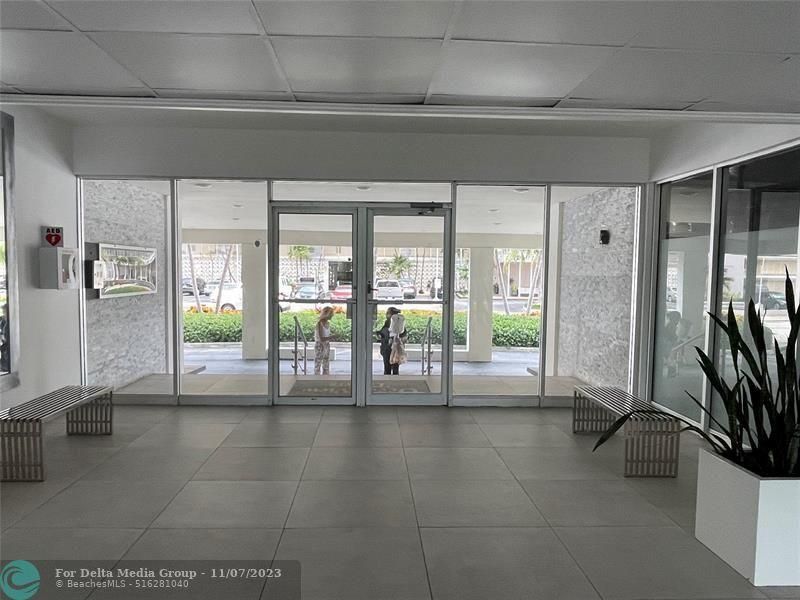 401 Golden Isles Drive, Unit 1104, Hallandale Beach, FL 33009 Photo