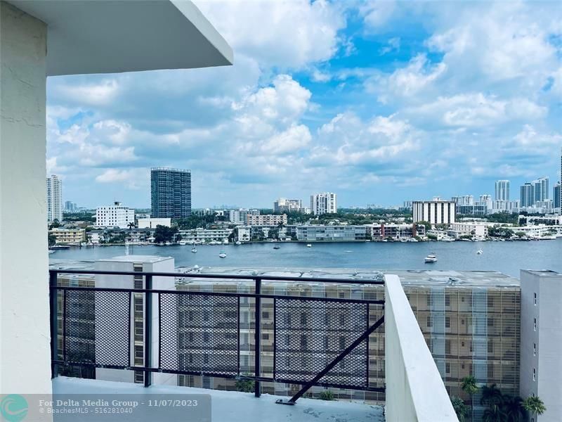 401 Golden Isles Drive, Unit 1104, Hallandale Beach, FL 33009 Photo