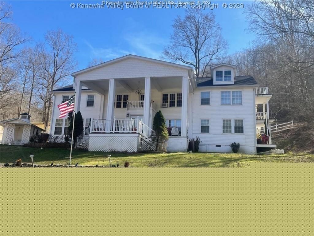 58 Lonesome Cedar Lane, Hurricane, WV 25526 Main Photo
