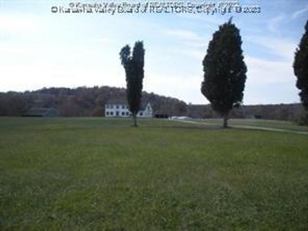 3844 Charleston Road, Ripley, WV 25271