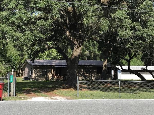 136 S COMMERCIAL STREET, COLEMAN, FL 33521