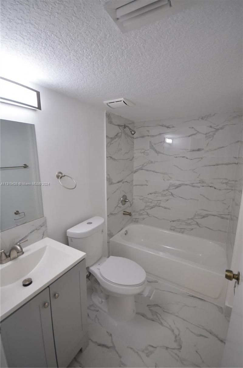 1241 SE 29th St, Unit 102, Homestead, FL 33035 Photo