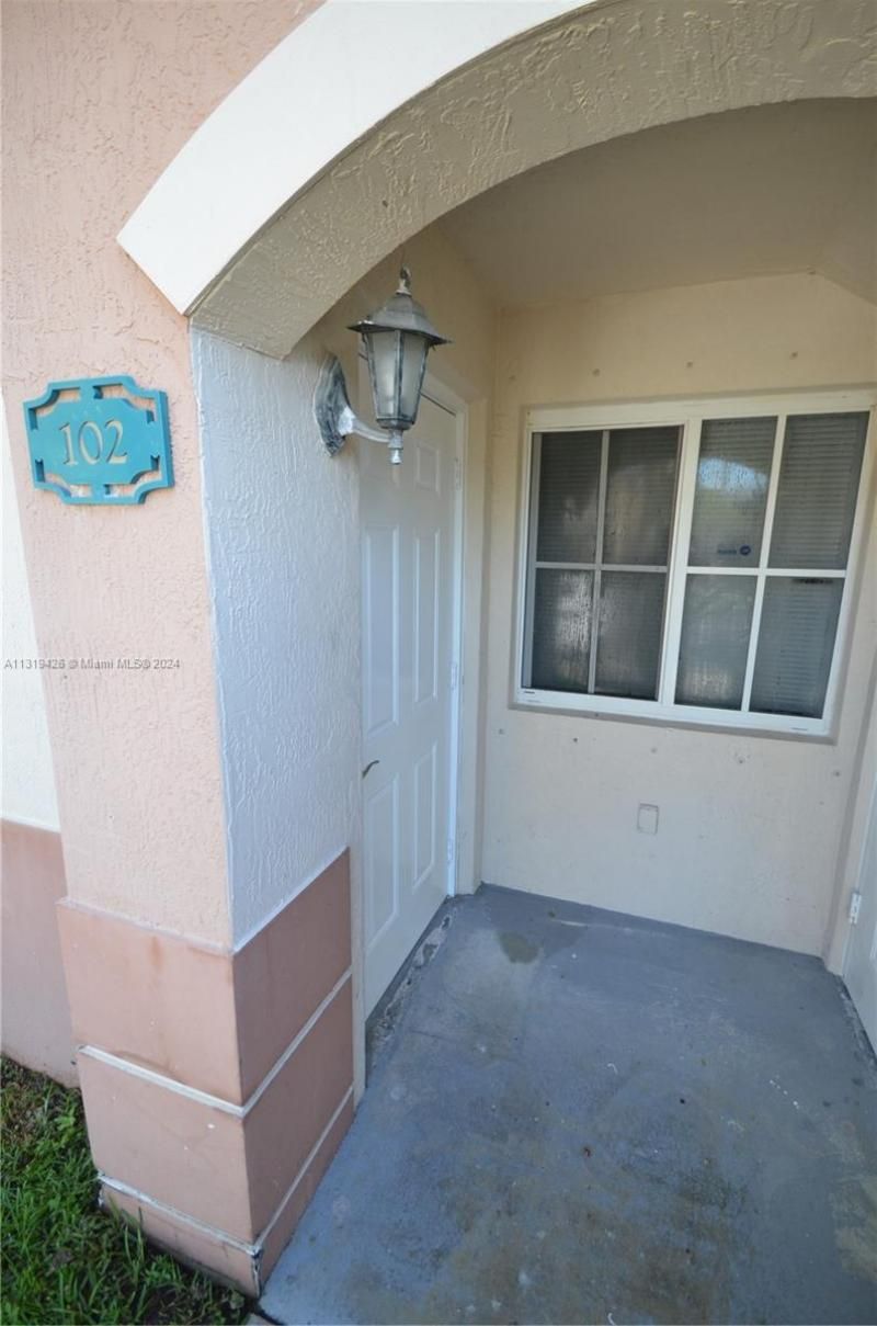1241 SE 29th St, Unit 102, Homestead, FL 33035 Photo