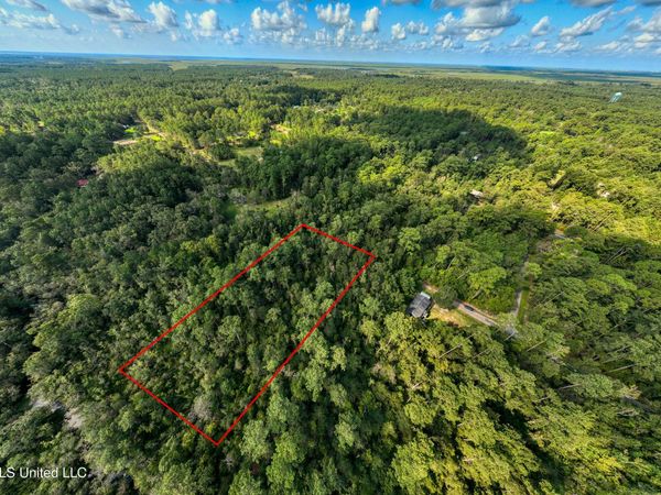 11th Avenue, Pearlington, MS 39572