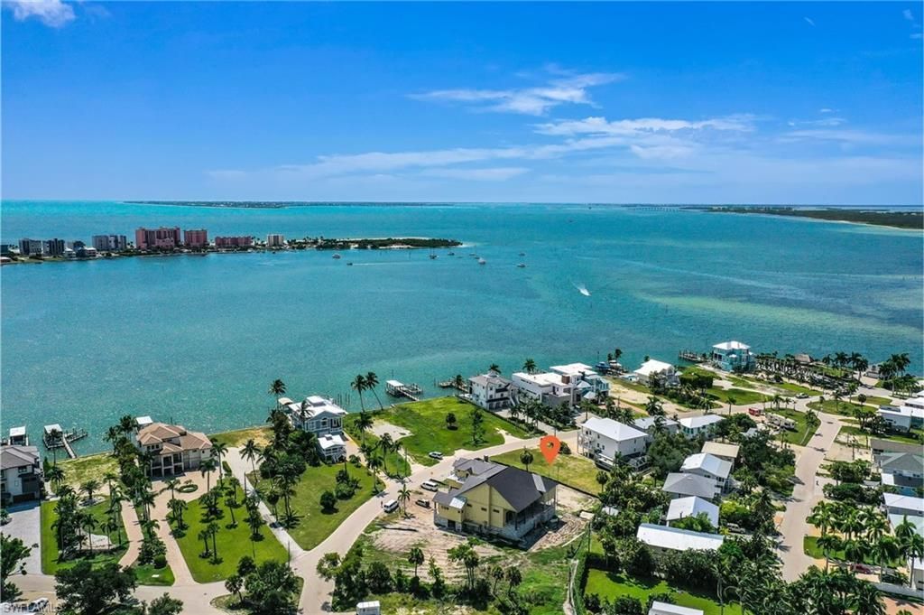947 San Carlos Dr, Fort Myers Beach, FL 33931 Photo