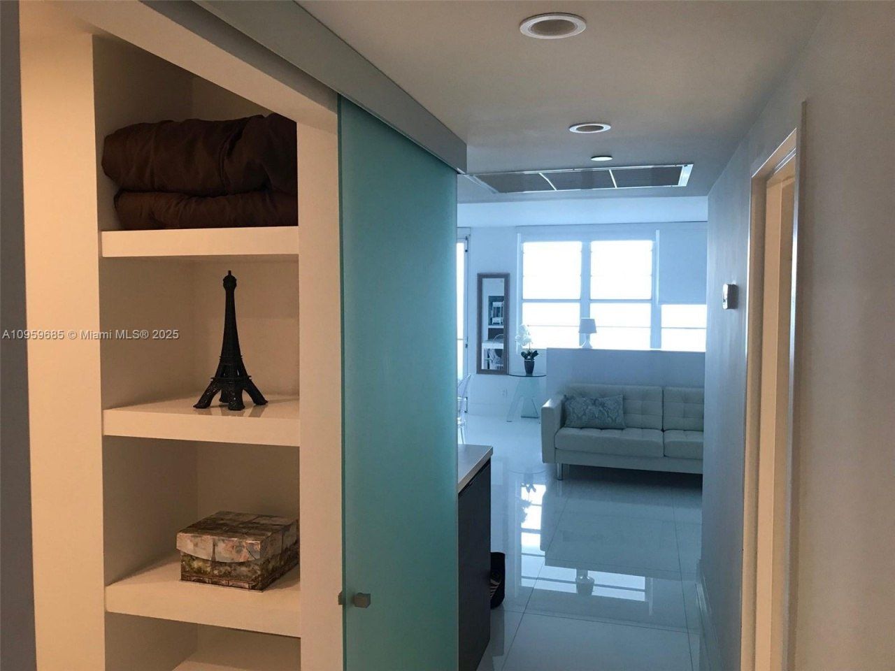 100 Lincoln Rd, Unit 719, Miami Beach, FL 33139 Photo