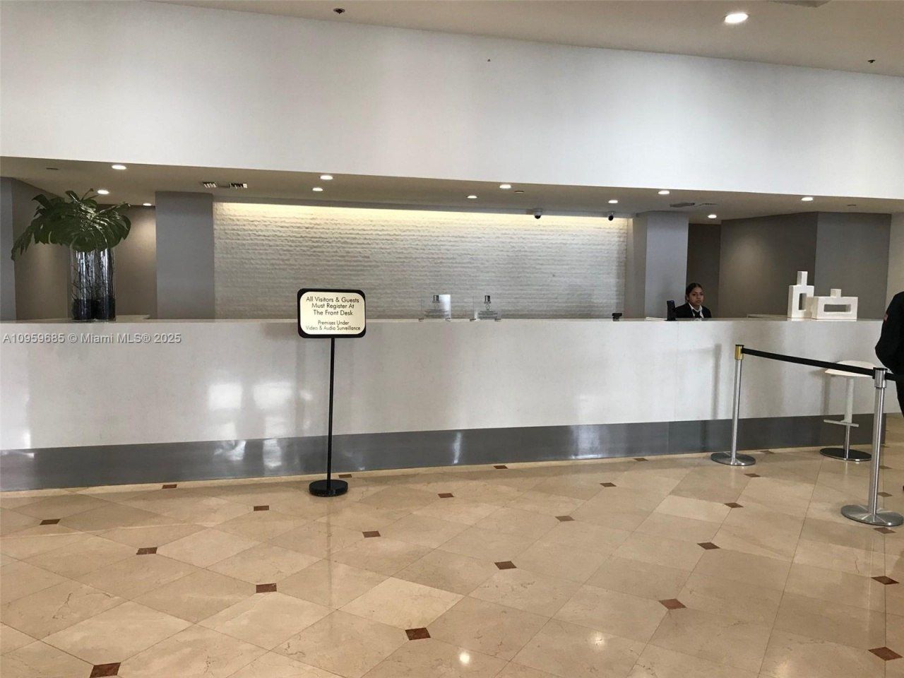 100 Lincoln Rd, Unit 719, Miami Beach, FL 33139 Photo