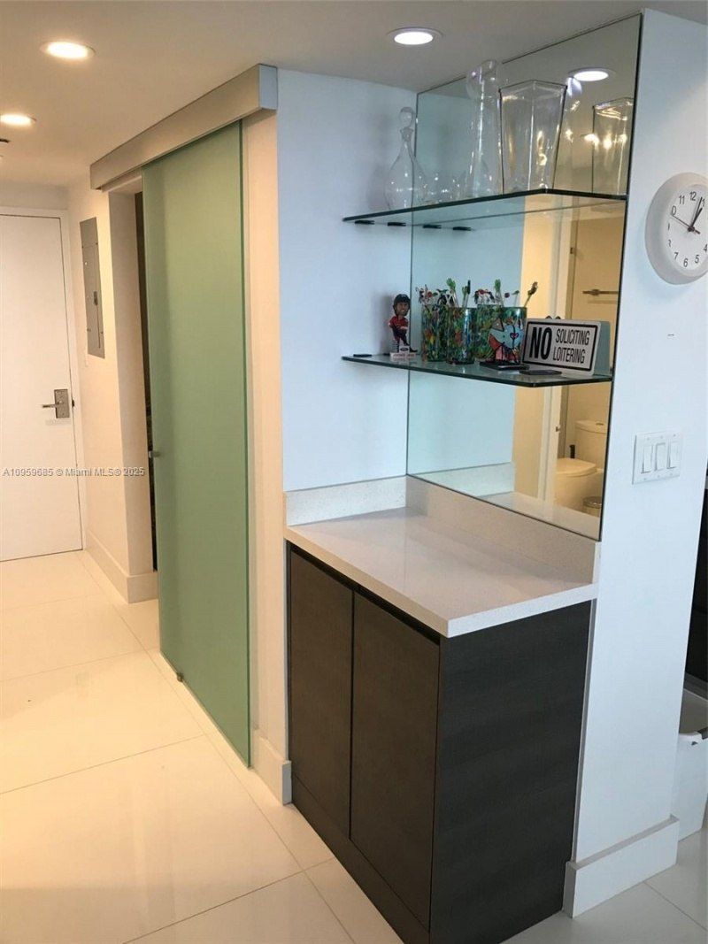 100 Lincoln Rd, Unit 719, Miami Beach, FL 33139 Photo