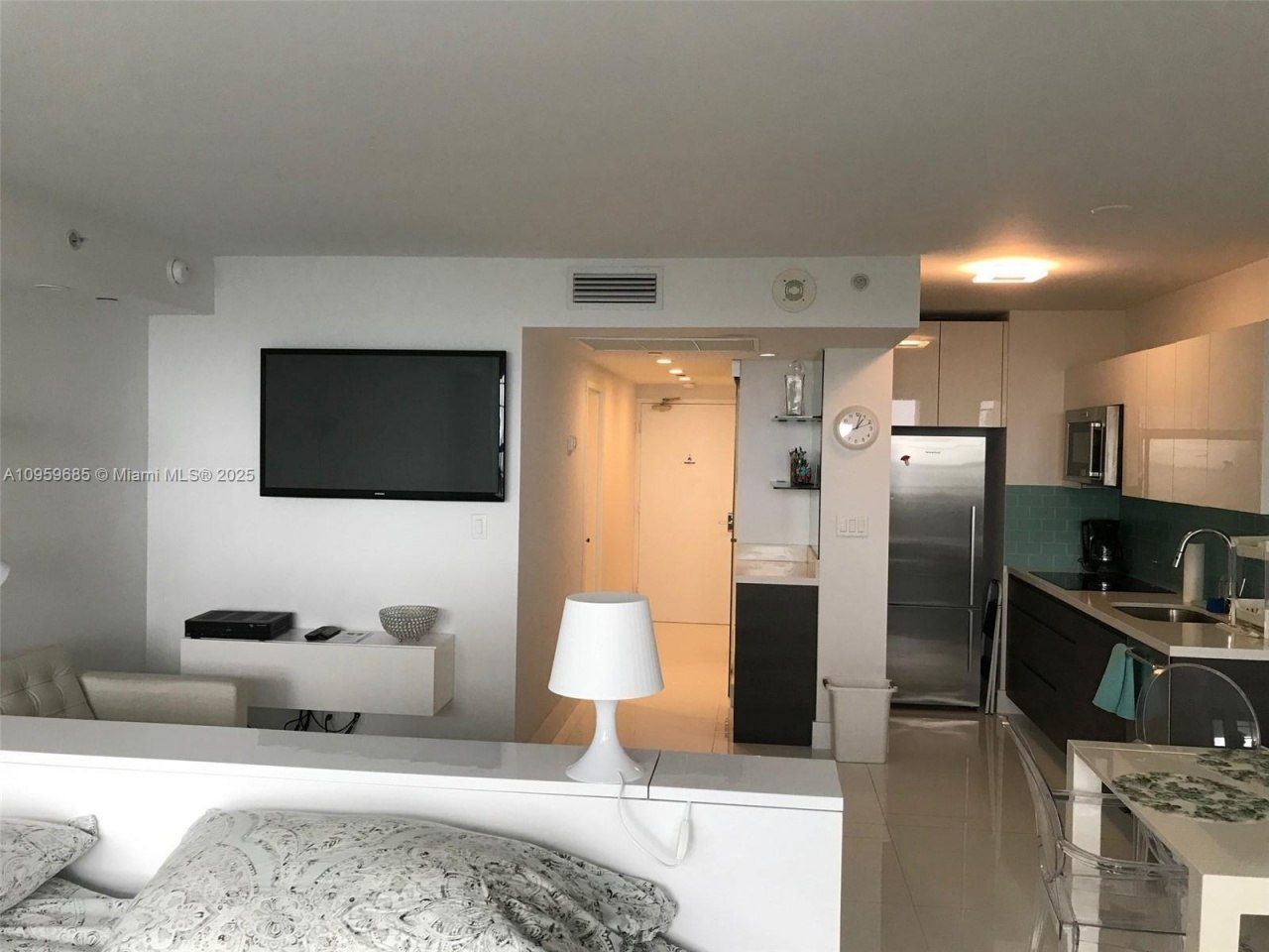 100 Lincoln Rd, Unit 719, Miami Beach, FL 33139 Photo