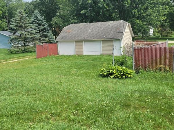 315 Second St, Fox Lake, WI 53933