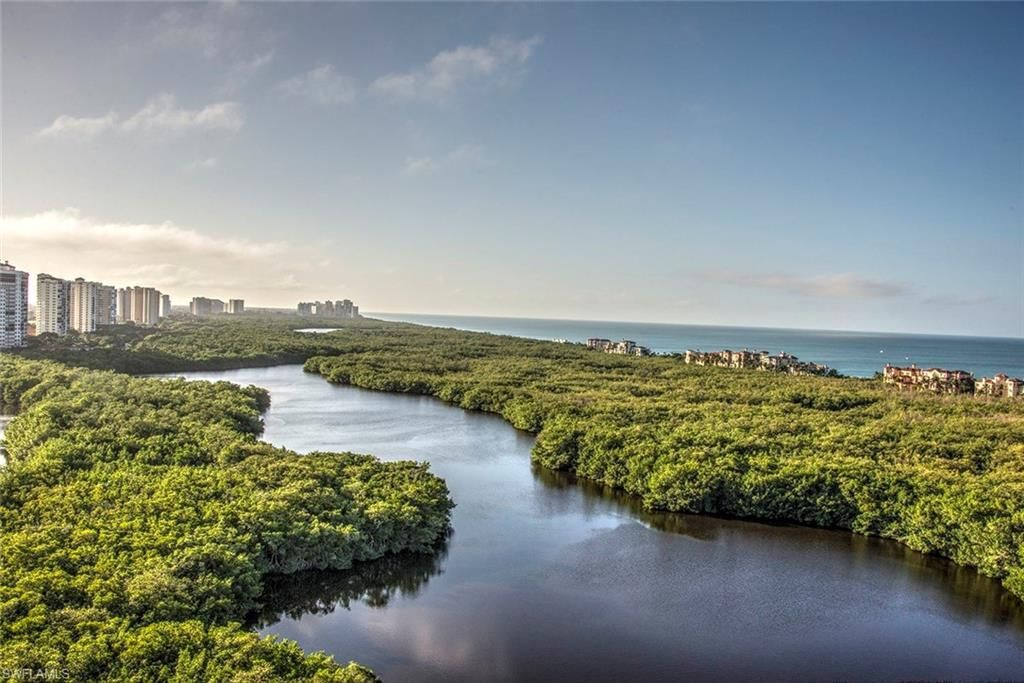 6597 Nicholas Blvd, Unit 401, Naples, FL 34108 Photo