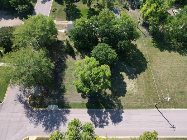 211 N Prairie Street, Sherburn, MN 56171