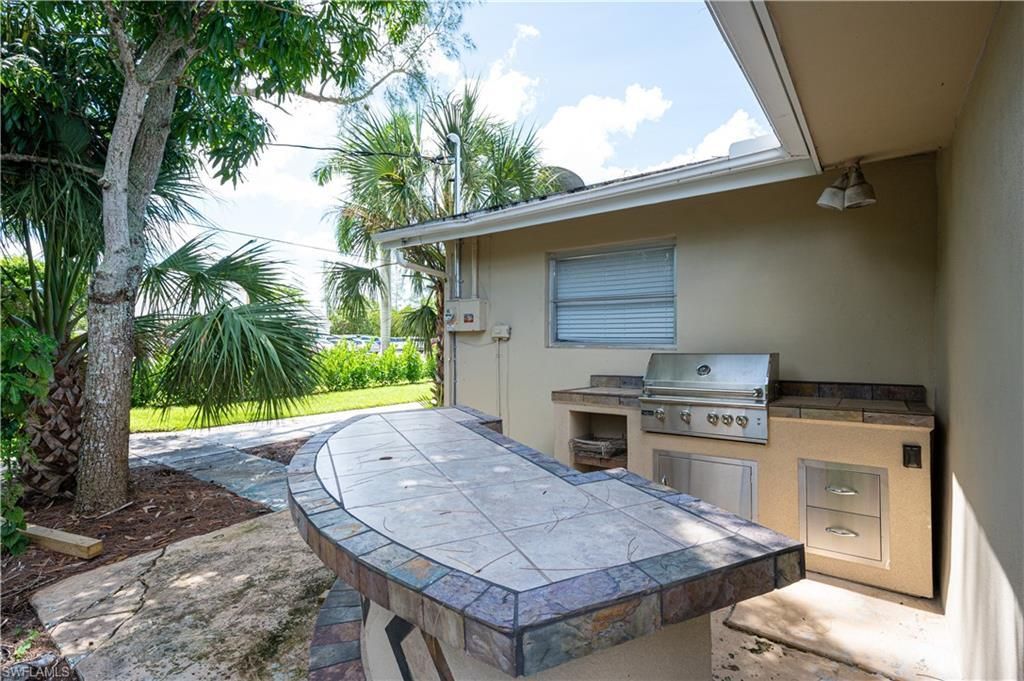 514 14th St N, Naples, FL 34102 Photo