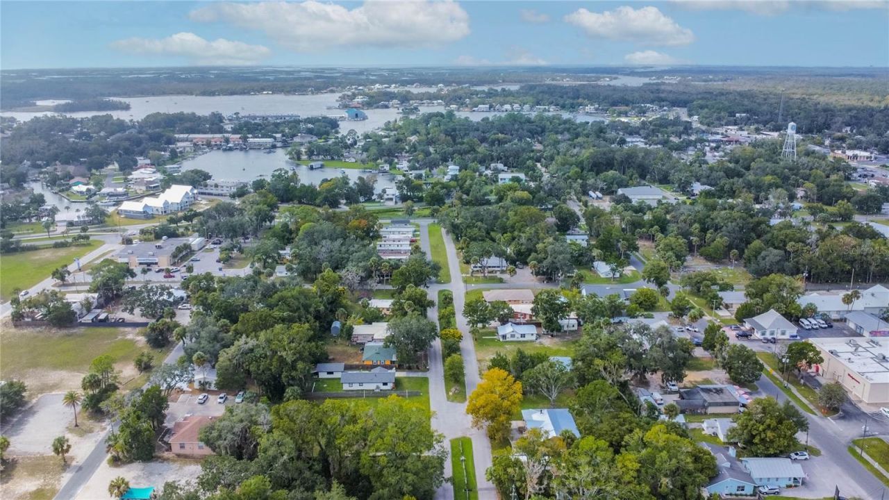 464 NE 2nd Street, Crystal River, FL 34429 Photo