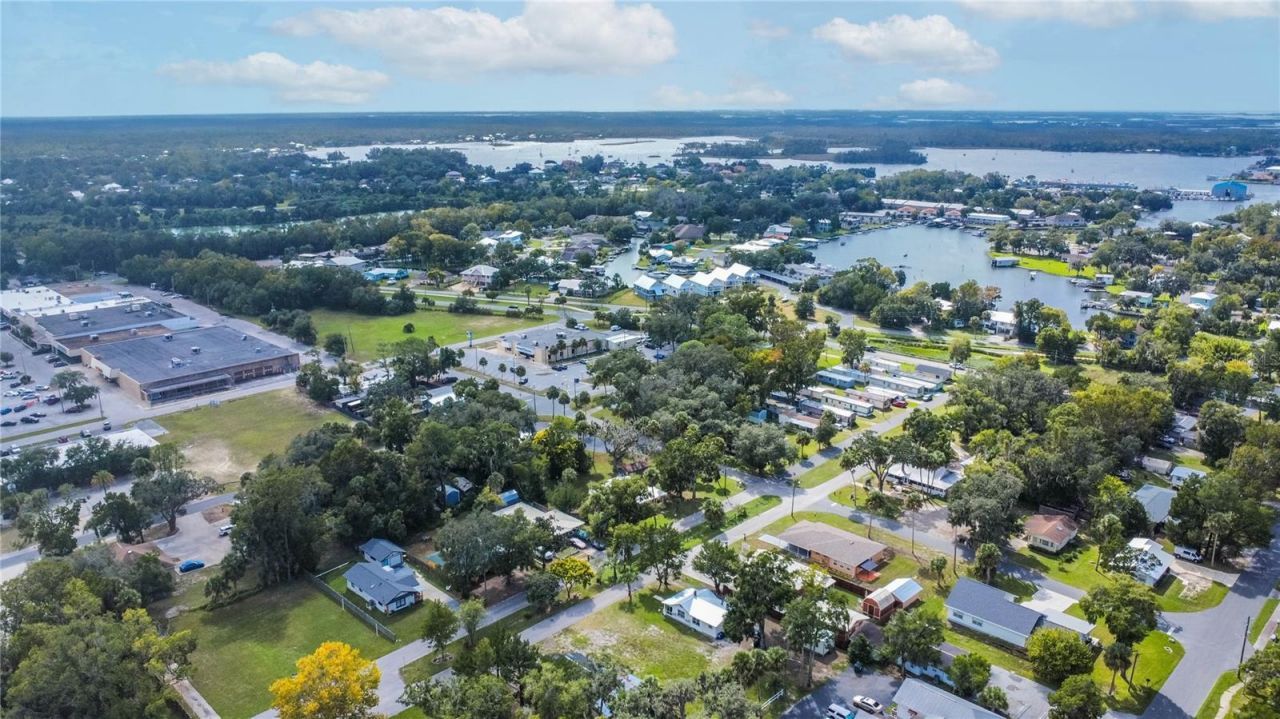 464 NE 2nd Street, Crystal River, FL 34429 Photo