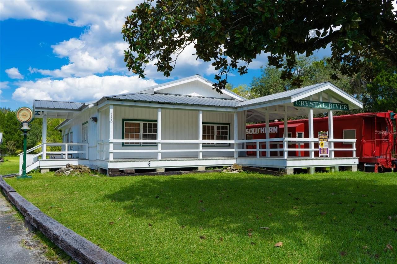464 NE 2nd Street, Crystal River, FL 34429 Photo