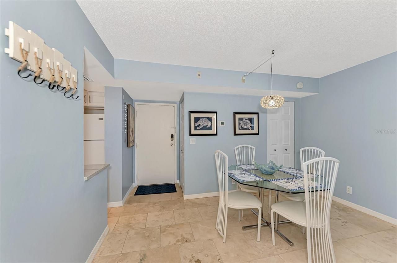5855 Midnight Pass Road, Unit 426, Sarasota, FL 34242 Photo