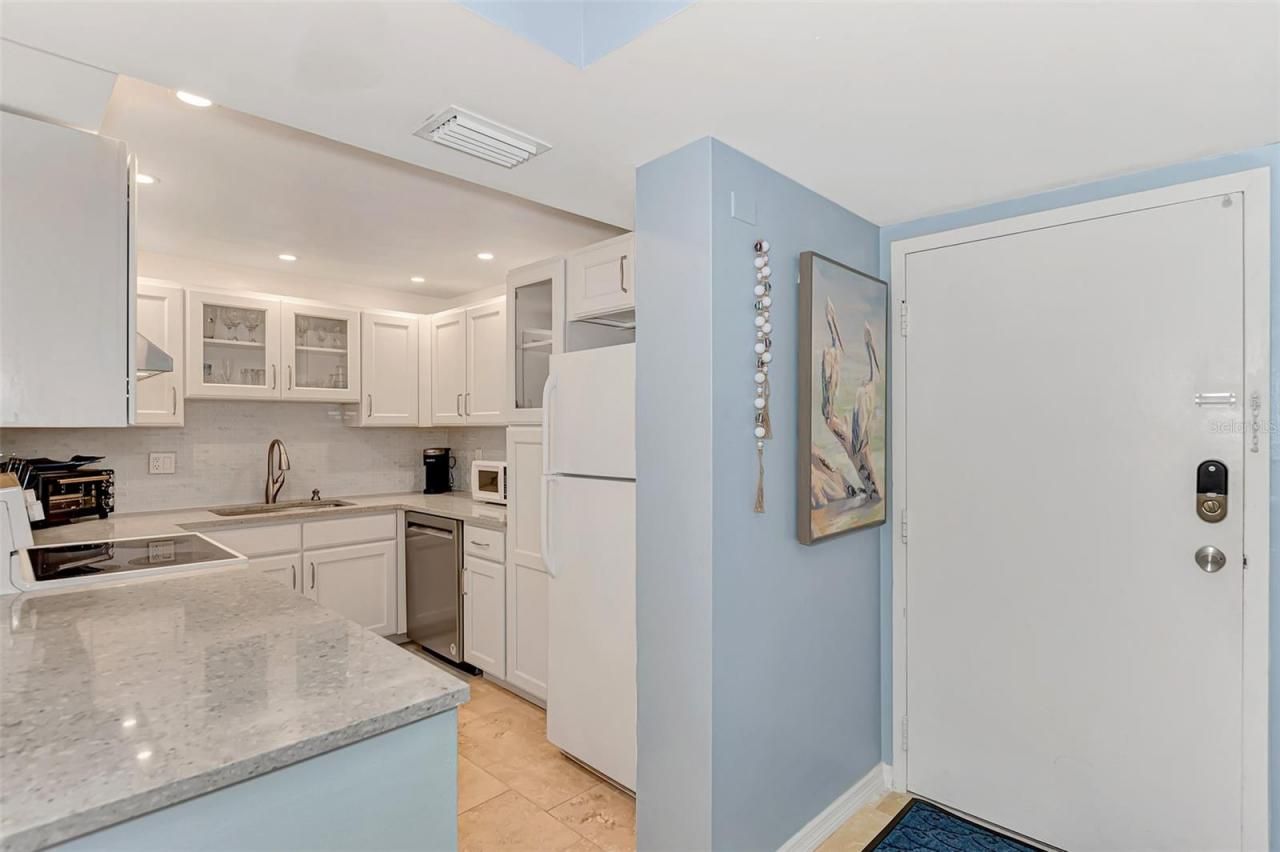 5855 Midnight Pass Road, Unit 426, Sarasota, FL 34242 Photo