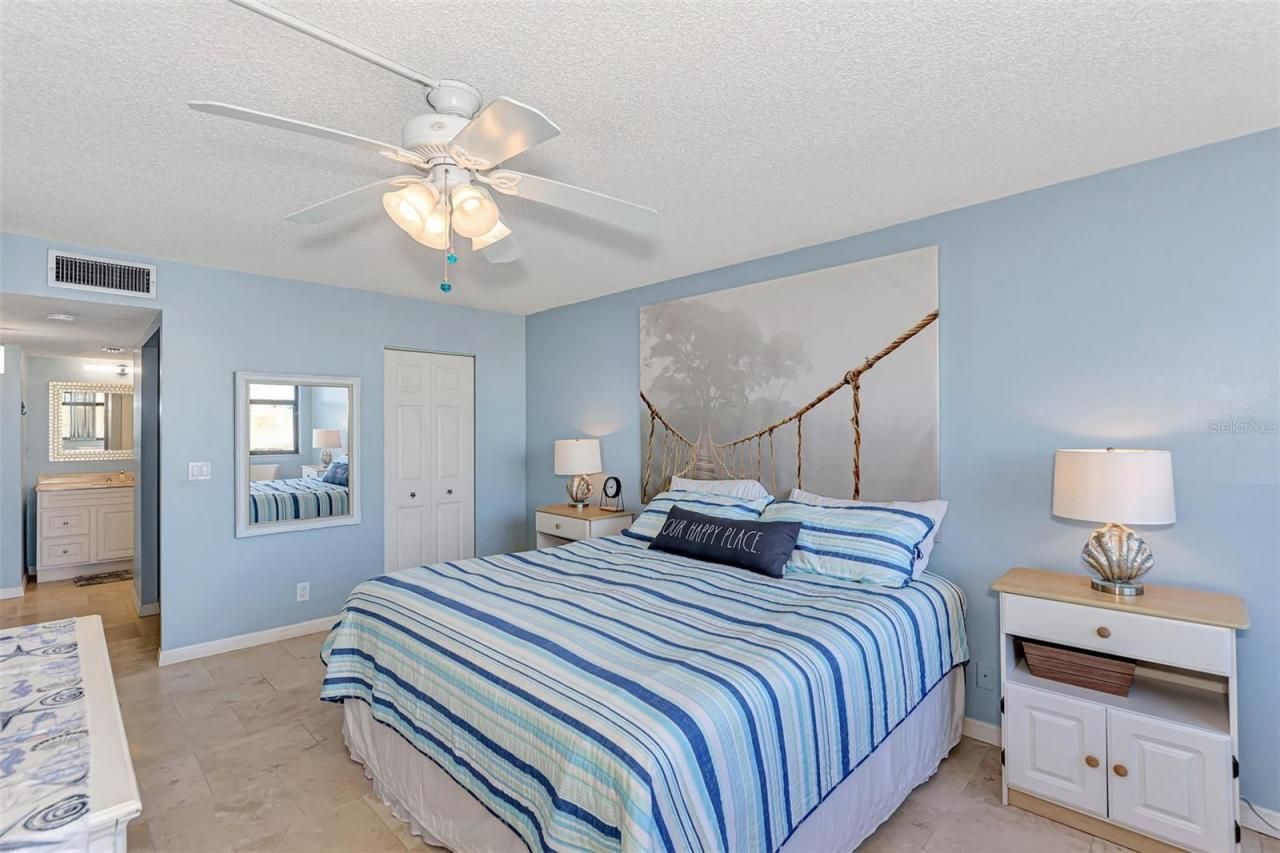 5855 Midnight Pass Road, Unit 426, Sarasota, FL 34242 Photo