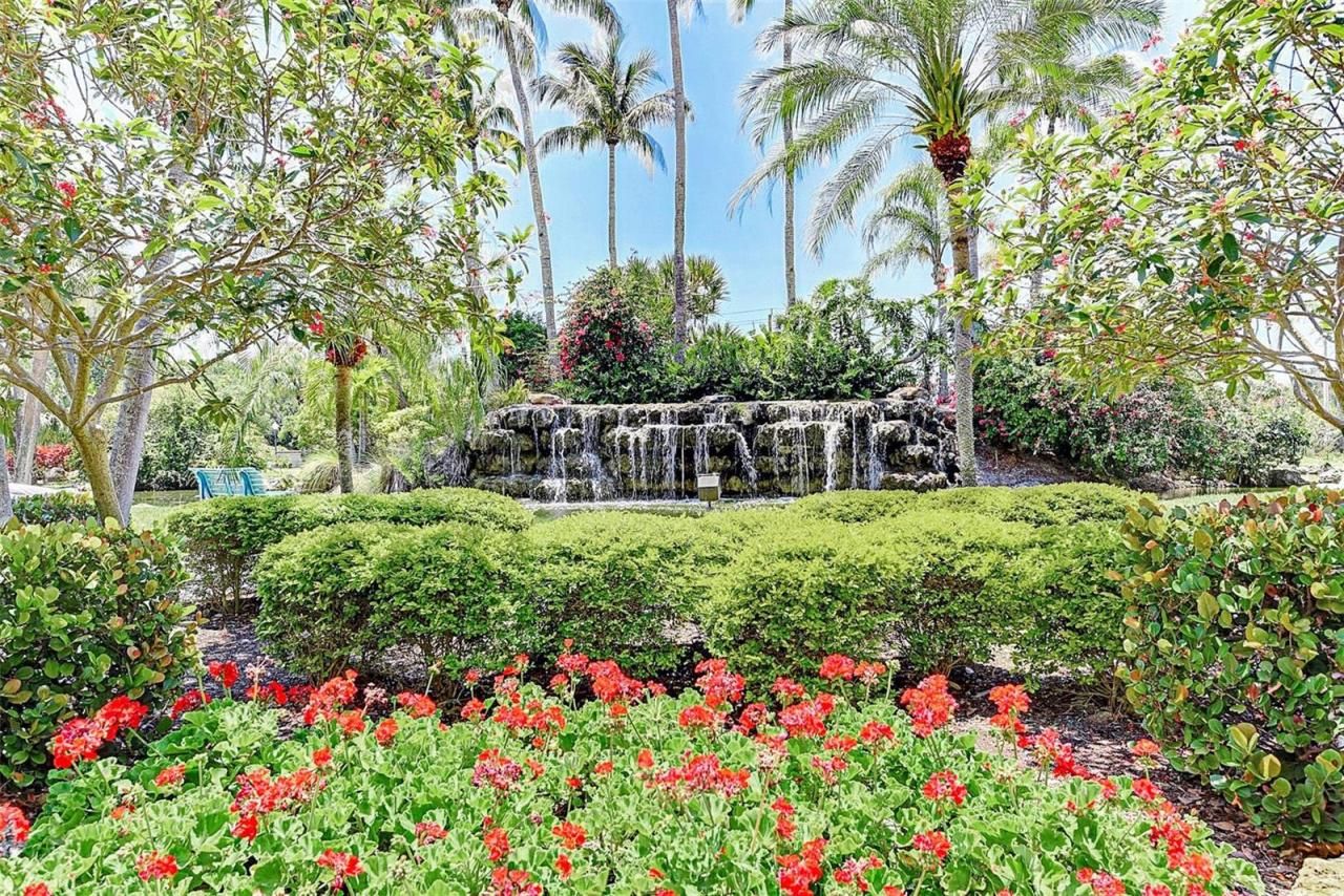 5855 Midnight Pass Road, Unit 426, Sarasota, FL 34242 Photo