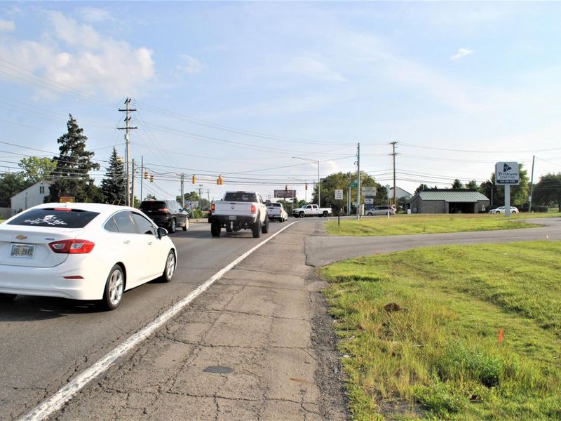 1125 GEORGESVILLE Road, Columbus, OH 43228 Photo 9