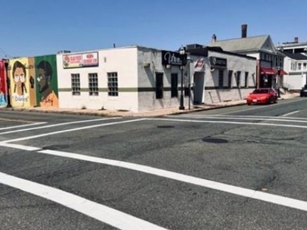 66 Cabot St, Chicopee, MA 01013