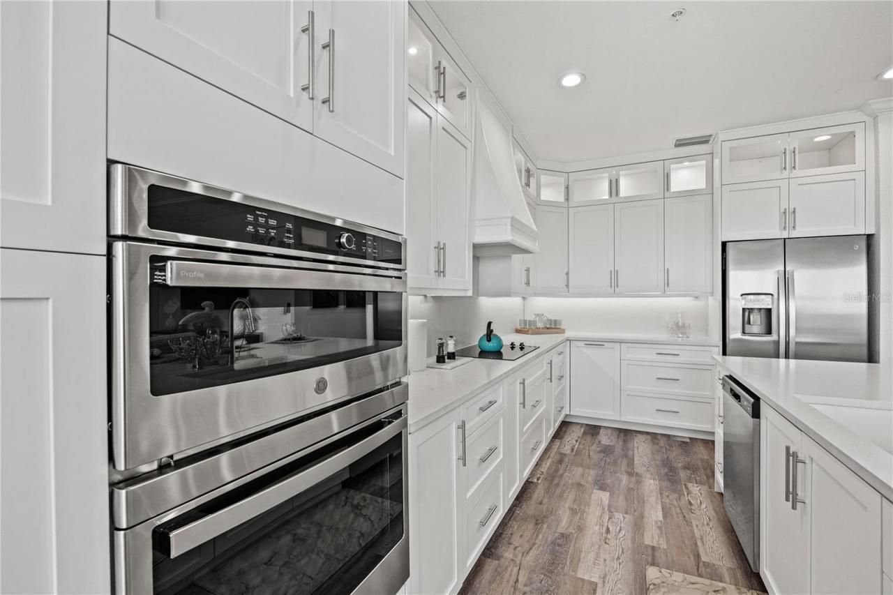 18114 Gawthrop Drive, Unit 402, Lakewood Ranch, FL 34211 Photo