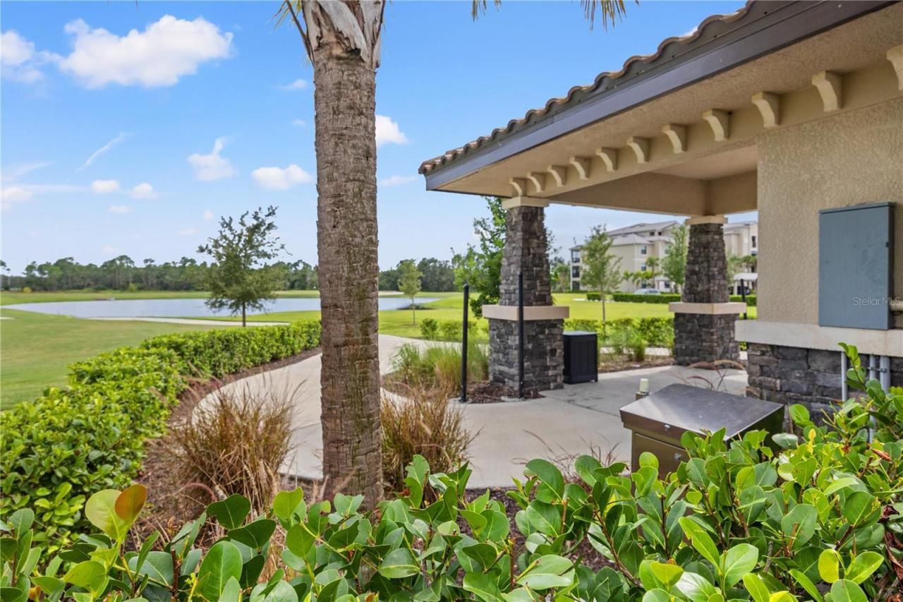 18114 Gawthrop Drive, Unit 402, Lakewood Ranch, FL 34211 Photo
