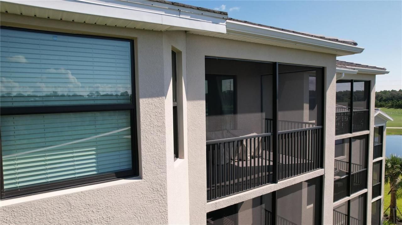 18114 Gawthrop Drive, Unit 402, Lakewood Ranch, FL 34211 Photo