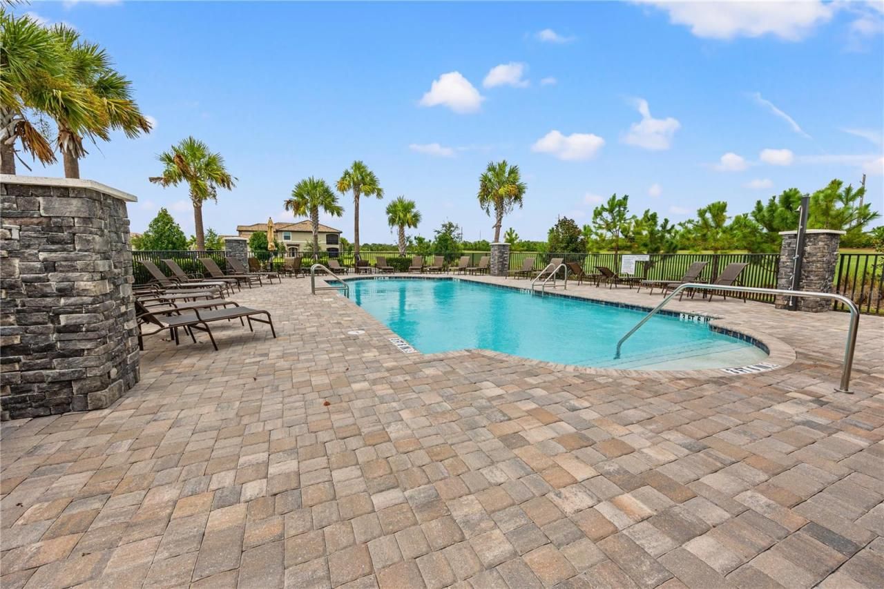 18114 Gawthrop Drive, Unit 402, Lakewood Ranch, FL 34211 Photo