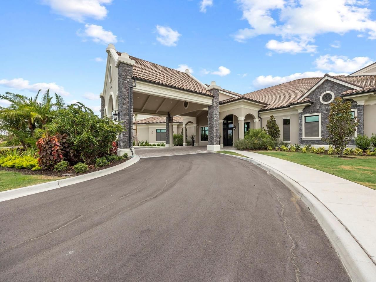 18114 Gawthrop Drive, Unit 402, Lakewood Ranch, FL 34211 Photo