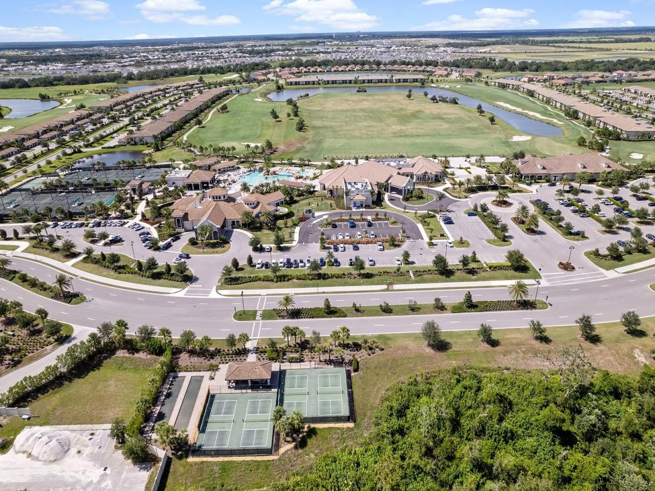 18114 Gawthrop Drive, Unit 402, Lakewood Ranch, FL 34211 Photo