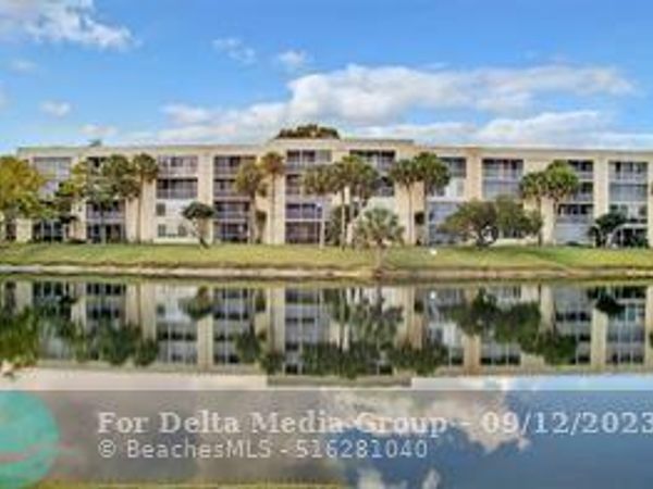 3121 NW 47th Terrace, Unit 301, Lauderdale Lakes, FL 33319