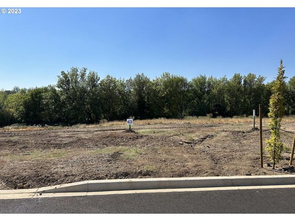 3137 NW Shadden DR, Unit 63, McMinnville, OR 97128