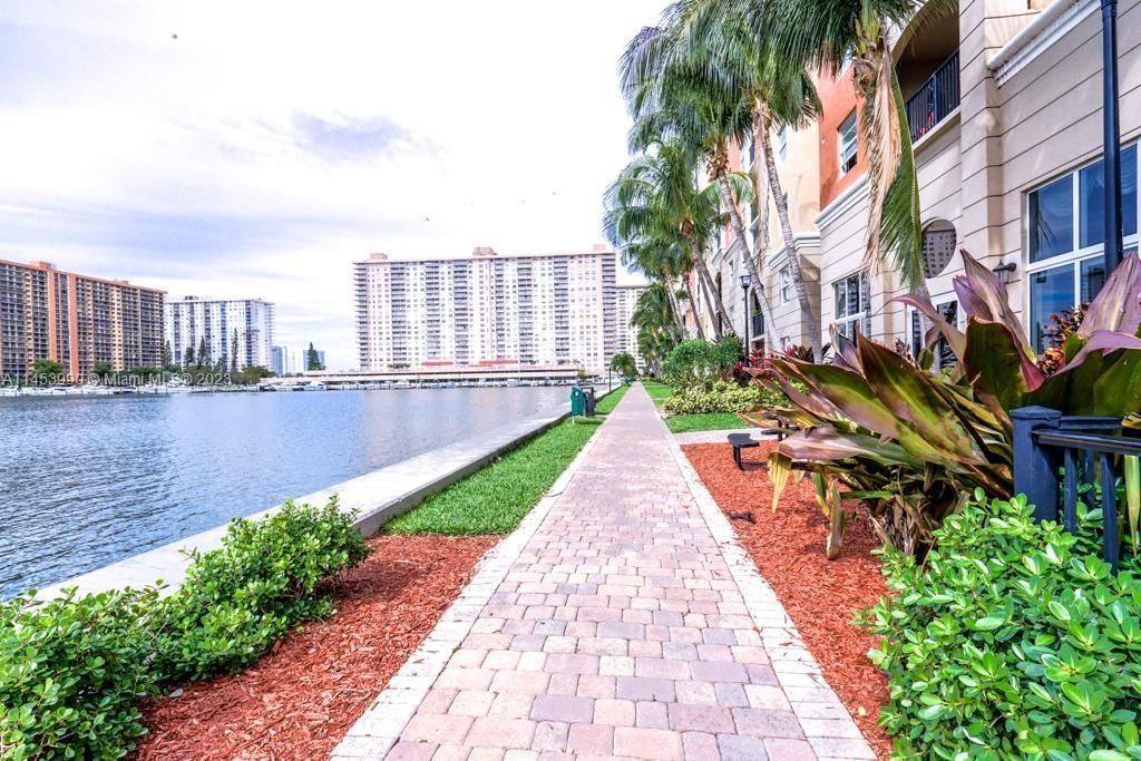 17145 N Bay Rd, Unit 4403, Sunny Isles Beach, FL 33160 Photo