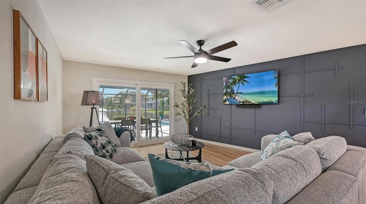 3924 Helene Street, Sarasota, FL 34233 Photo