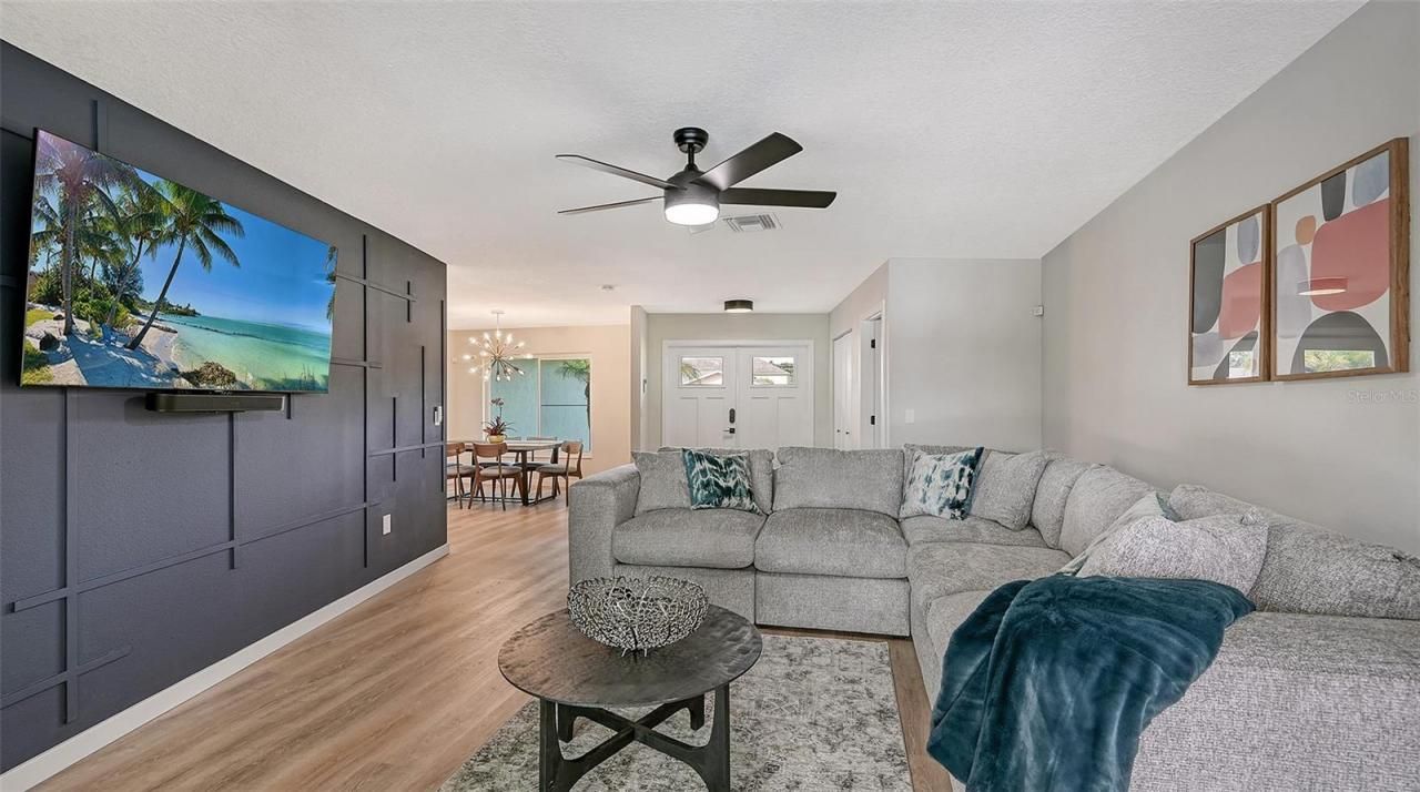 3924 Helene Street, Sarasota, FL 34233 Photo