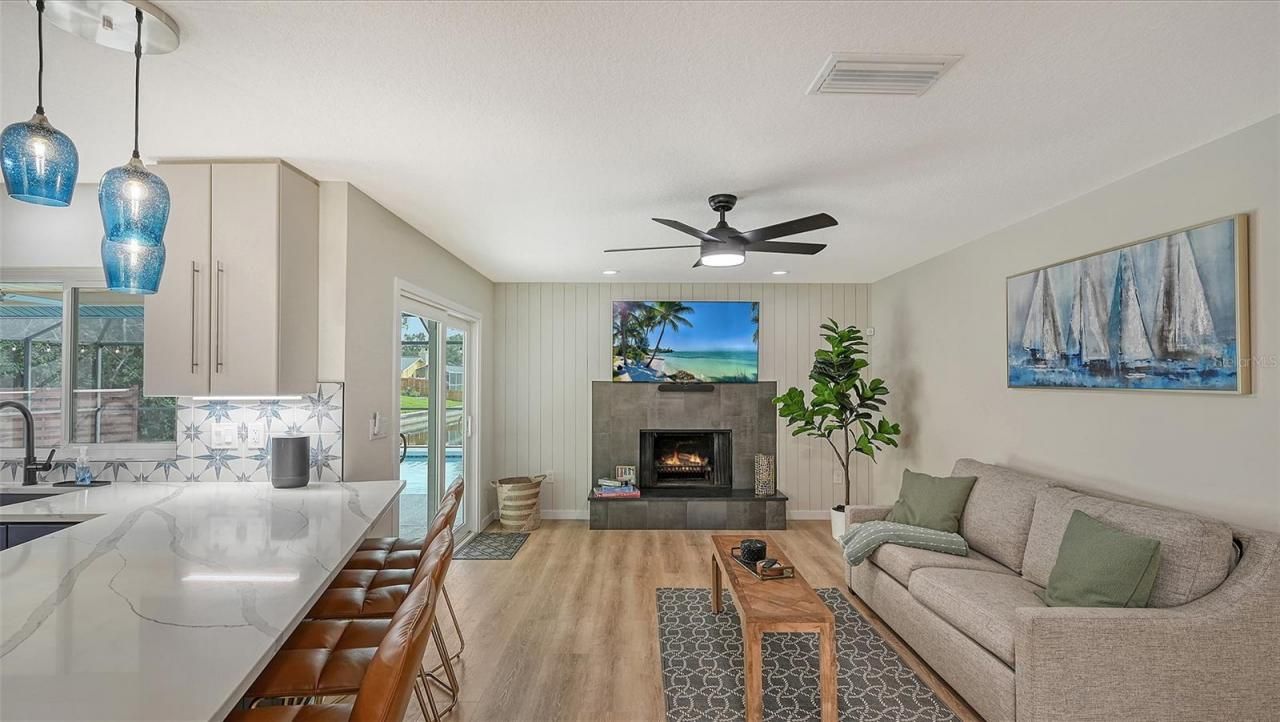 3924 Helene Street, Sarasota, FL 34233 Photo
