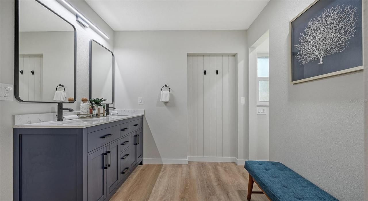 3924 Helene Street, Sarasota, FL 34233 Photo