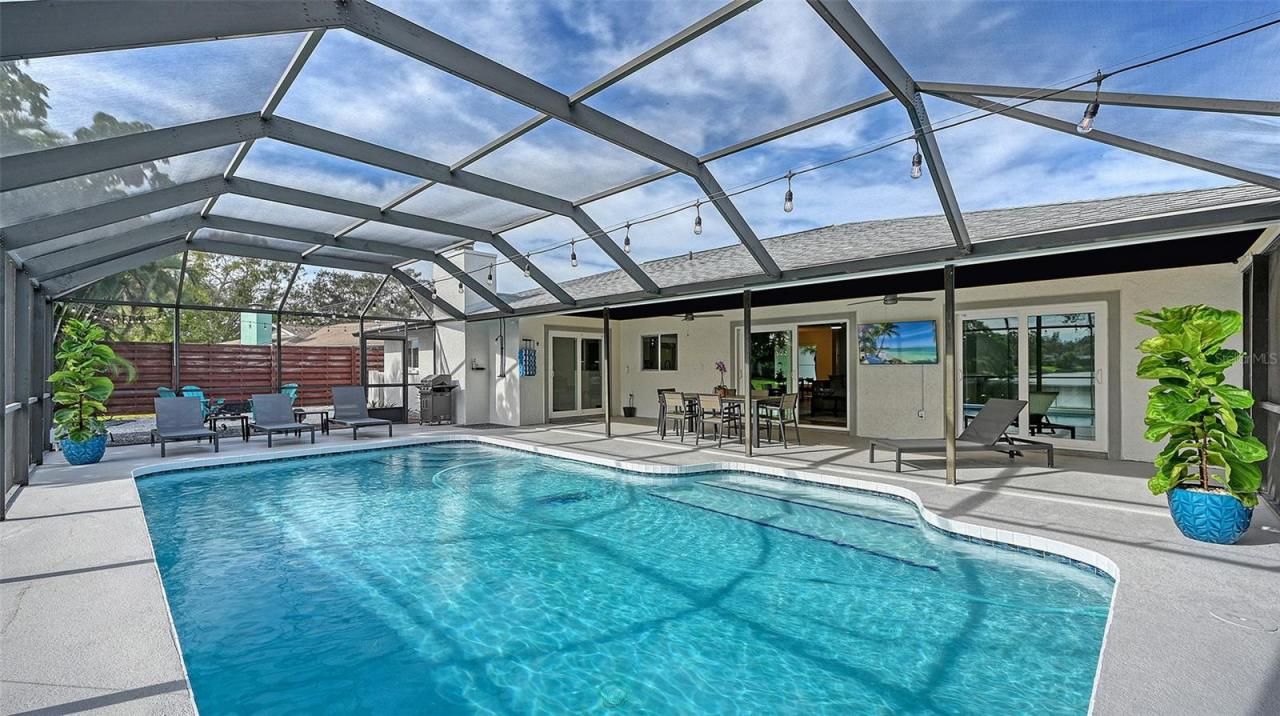 3924 Helene Street, Sarasota, FL 34233 Photo