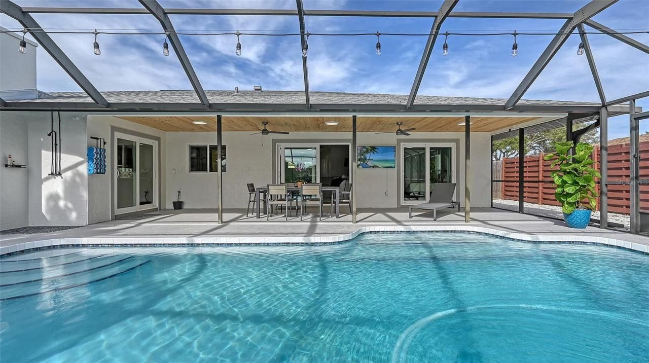 3924 Helene Street, Sarasota, FL 34233 Photo