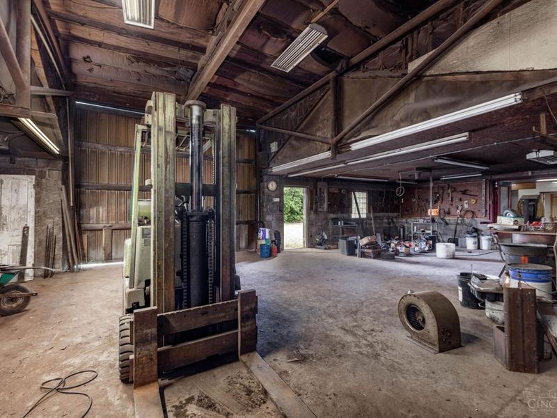 3977 Stillwell Beckett Road, Hamilton, OH 45013 Photo 12