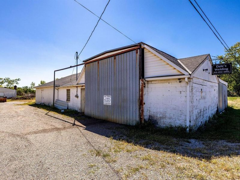 3977 Stillwell Beckett Road, Hamilton, OH 45013 Photo 3