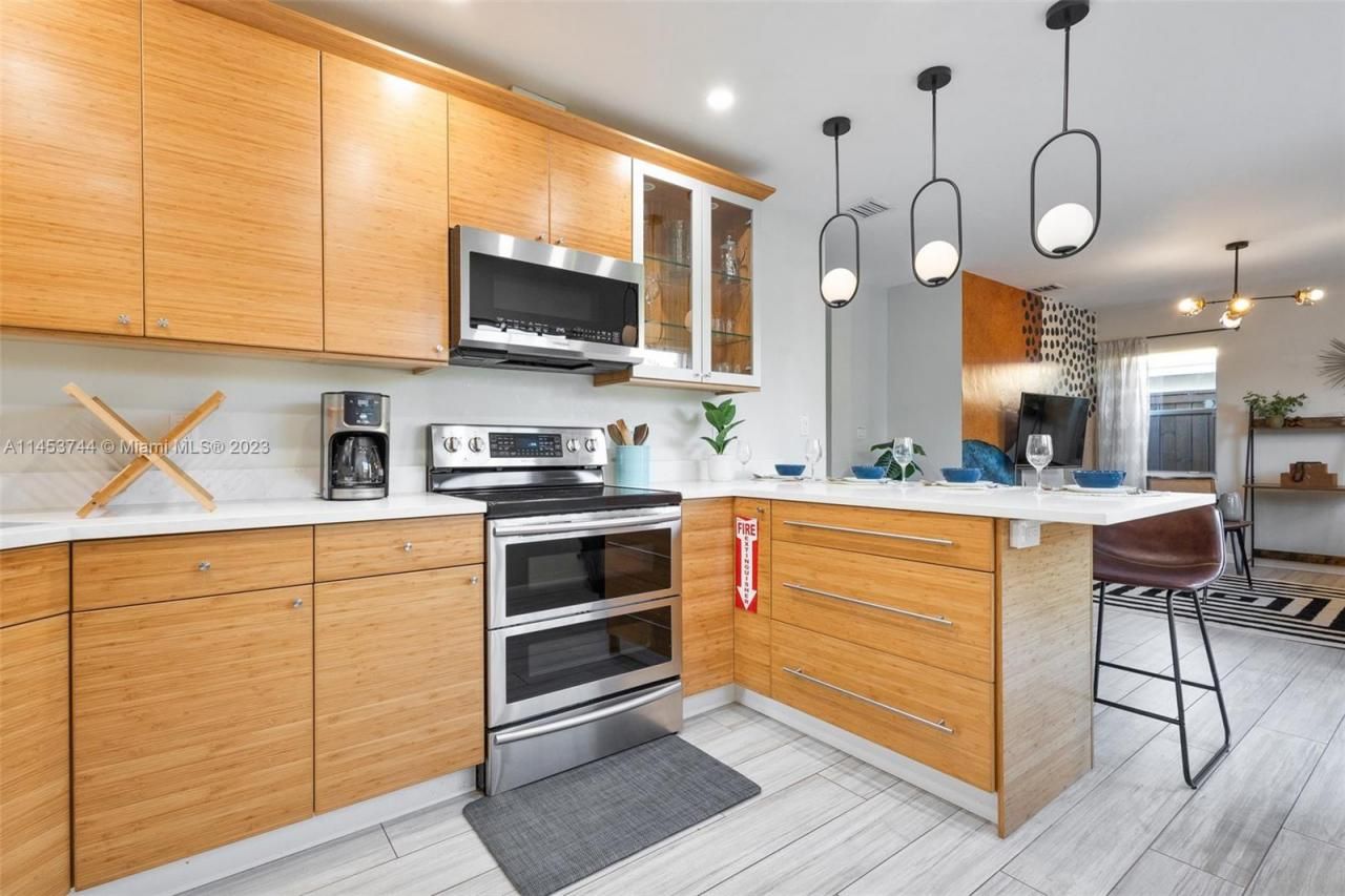 201 NE 16th Ct, Fort Lauderdale, FL 33305 Photo