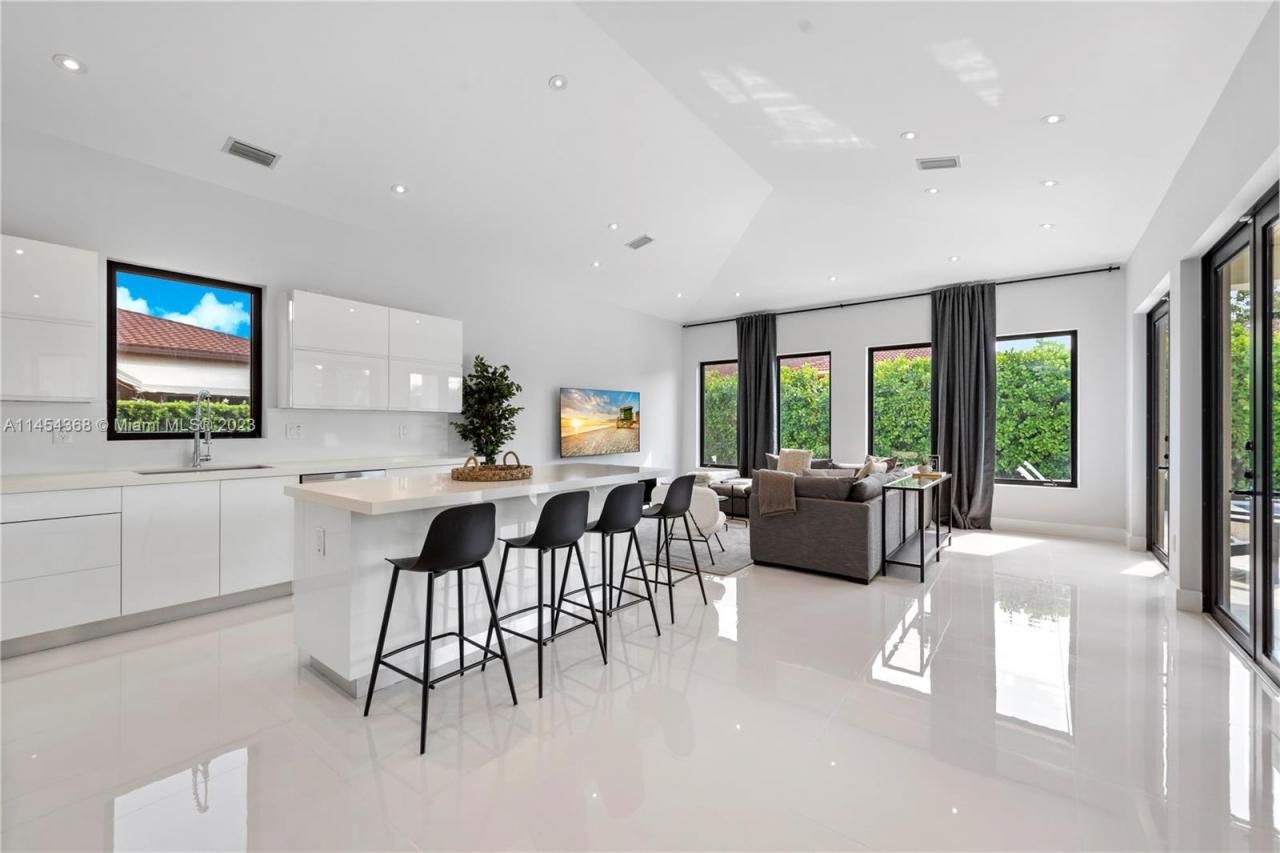 525 SW 87th Ave, Miami, FL 33174 Photo