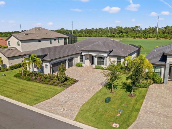 5623 MULLIGAN WAY, LAKEWOOD RANCH, FL 34211