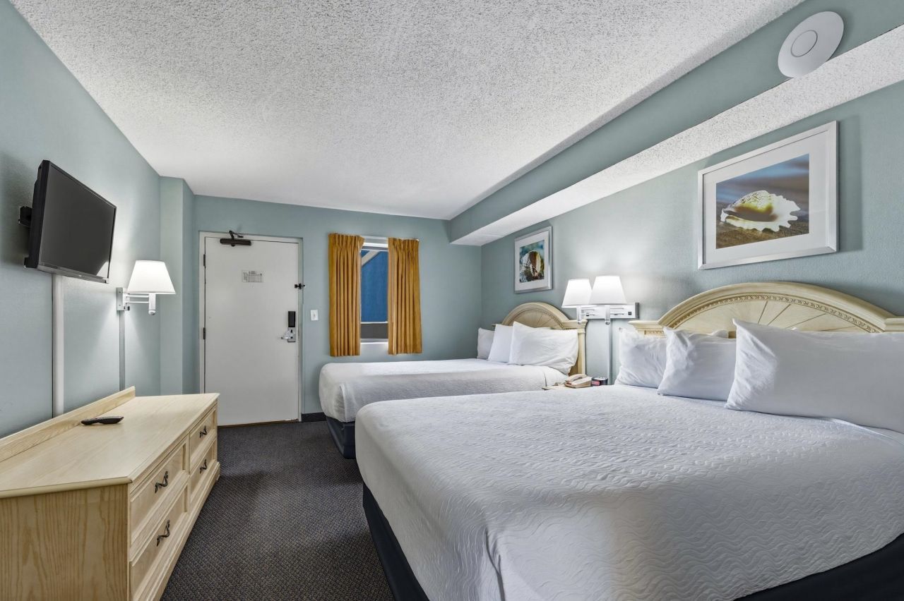 201 77th Ave. N Photo 4