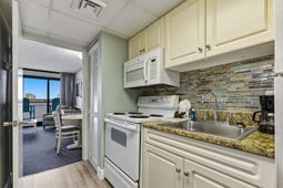 201 77th Ave. N photo 4