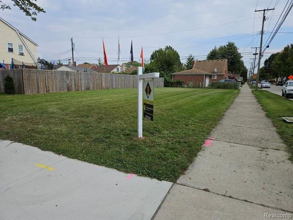 7800 MEAD Street, Dearborn, MI 48126