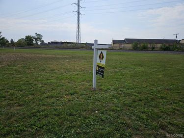 7750 MORROSS, Dearborn, MI 48126